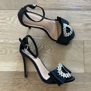 Express Rhinestone Embellished Bow High Heeled Sandals size 6
